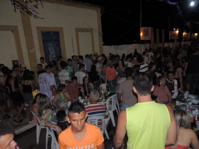 Público surpreende na primeira noite de Carnaval de Pedro II - Imagem 12