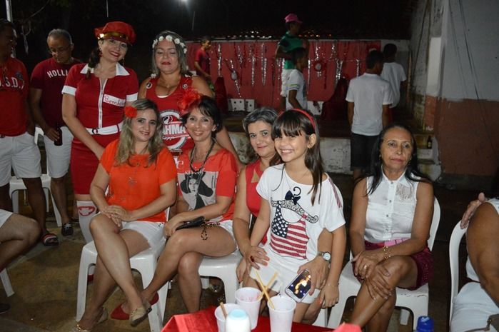 Sucesso no IV Baile Vermelho e Branco - Imagem 28