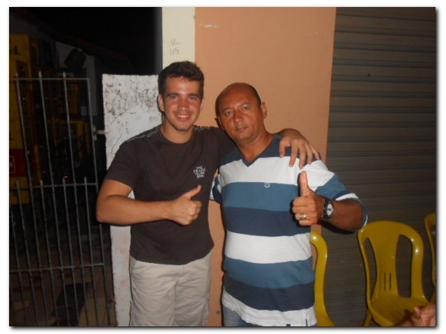 Terceira noite de Carnaval em Inhuma atrai muitos foliões - Imagem 27