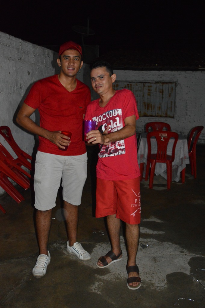 Sucesso no IV Baile Vermelho e Branco - Imagem 74