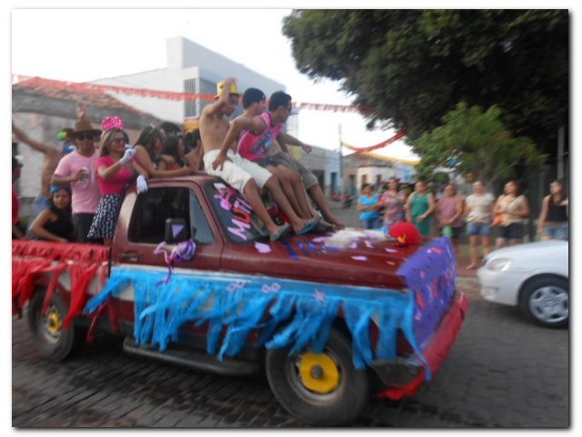 Desfile do Bloco “Vai Quem Quer” e o Corso - Imagem 37