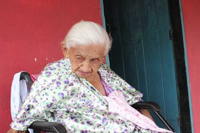 Senhora completa 100 anos e recebe homenagem surpresa família em São João do Arraial - Imagem 22
