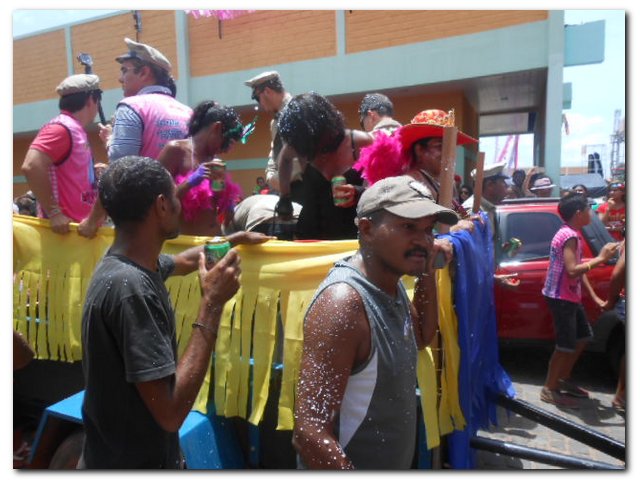 Desfile do Bloco “Vai Quem Quer” e o Corso - Imagem 2
