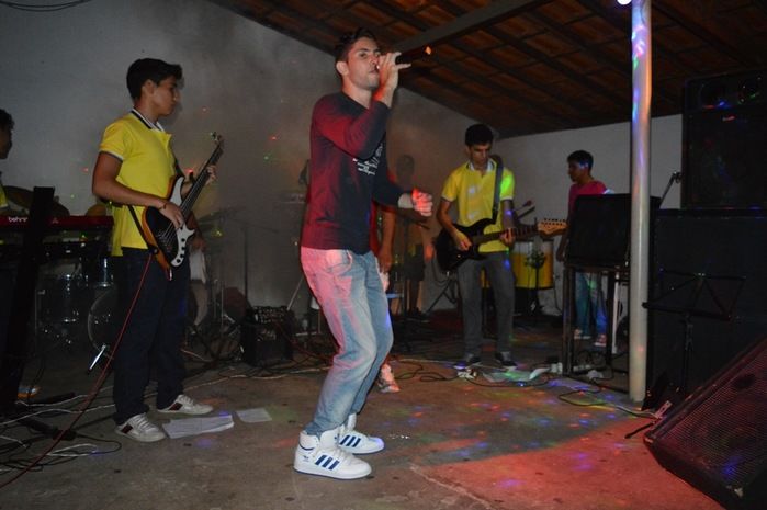 Sucesso no IV Baile Vermelho e Branco - Imagem 57