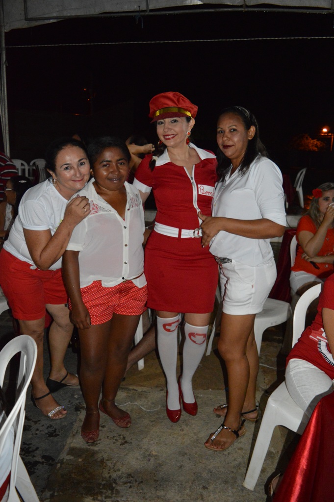 Sucesso no IV Baile Vermelho e Branco - Imagem 38