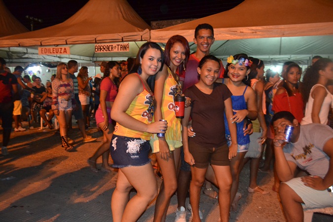 Multidão prestigia o encerramento do Carnaval em Campo Maior - Imagem 7