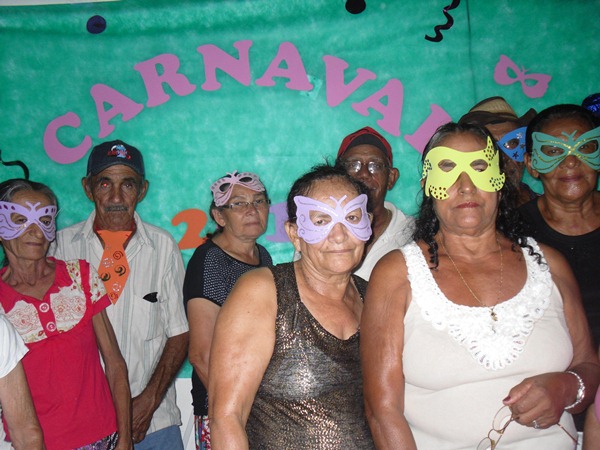 Idosos de Pimenteiras ganham baile de carnaval  - Imagem 10