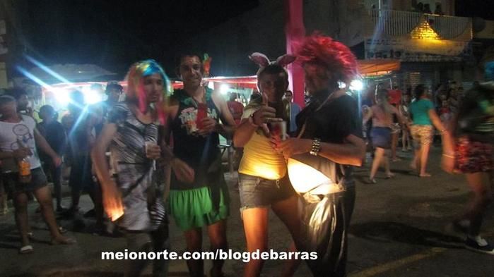 Alegria e descontração no tradicional 'Bloco dos Sujos' - Imagem 25