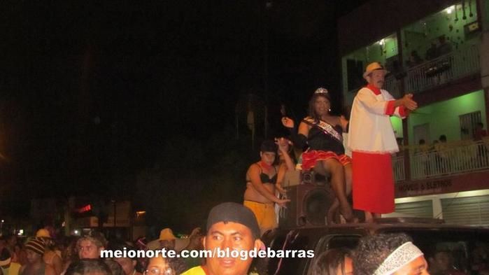 Alegria e descontração no tradicional 'Bloco dos Sujos' - Imagem 41