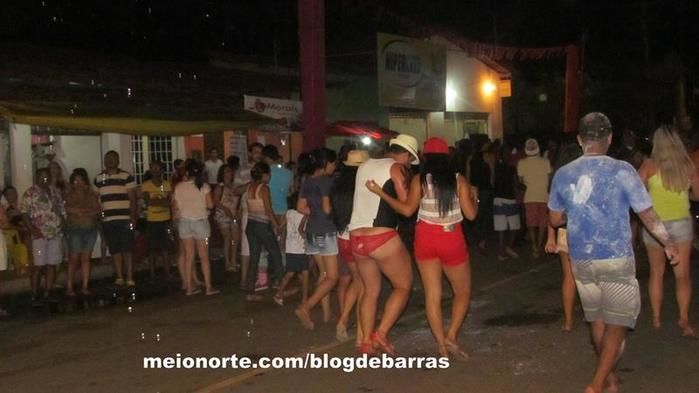 Alegria e descontração no tradicional 'Bloco dos Sujos' - Imagem 65