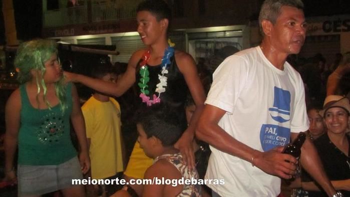 Alegria e descontração no tradicional 'Bloco dos Sujos' - Imagem 42