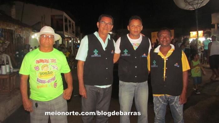 Alegria e descontração no tradicional 'Bloco dos Sujos' - Imagem 72