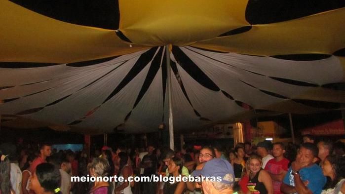 Alegria e descontração no tradicional 'Bloco dos Sujos' - Imagem 81