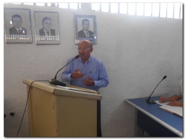 Prefeito Municipal Dr. Moura deixa mensagem na Câmara de Vereadores na abertura dos trabalhos do ano de 2015 - Imagem 2