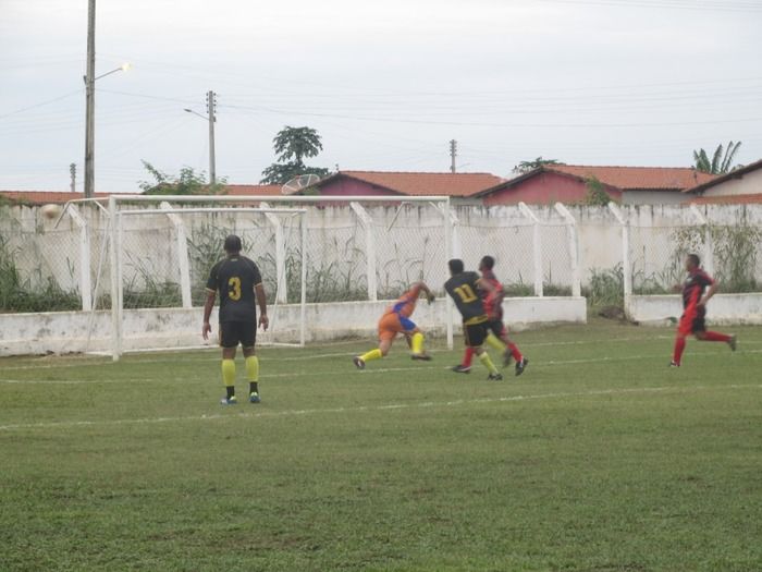 Demerval Lobão vence o time de Curralinhos na abertura do Campeonato dos quarentões em Agricolândia - Imagem 16