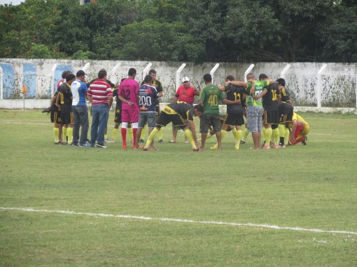 Demerval Lobão vence o time de Curralinhos na abertura do Campeonato dos quarentões em Agricolândia - Imagem 7