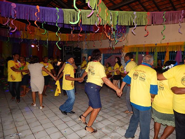 Social realiza Carnaval para os Idosos de Lagoinha - Imagem 17