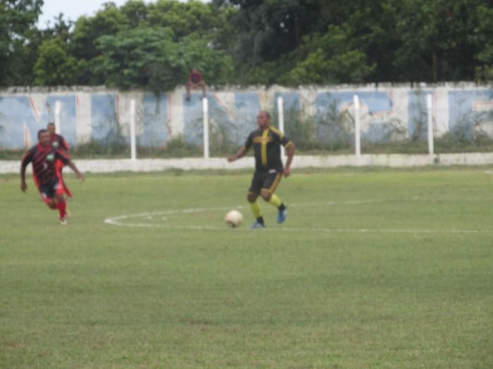 Demerval Lobão vence o time de Curralinhos na abertura do Campeonato dos quarentões em Agricolândia - Imagem 12