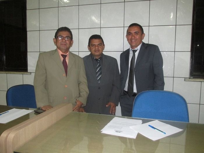 Vereador Luizão Faz sua primeira Sessão como o novo presidente na Câmara municipal de Agricolândia  - Imagem 3