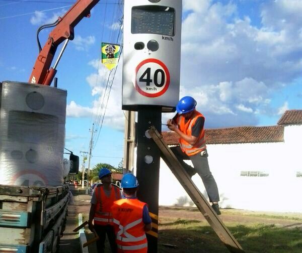 Iniciada a revitalização da sinalização vertical e eletrônica de Campo Maior - Imagem 2
