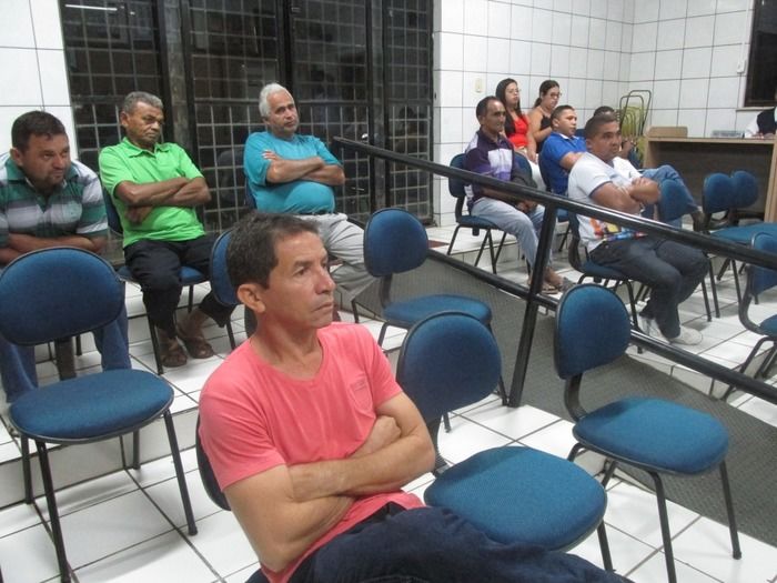 Vereador Luizão Faz sua primeira Sessão como o novo presidente na Câmara municipal de Agricolândia  - Imagem 14