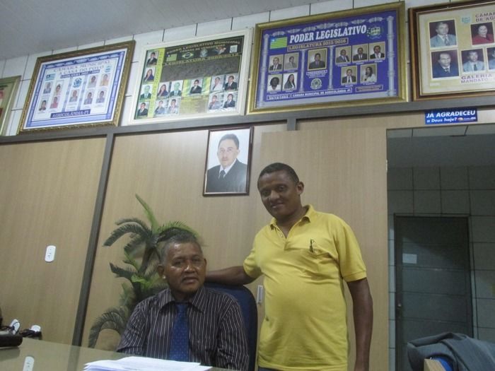 Vereador Luizão Faz sua primeira Sessão como o novo presidente na Câmara municipal de Agricolândia  - Imagem 4