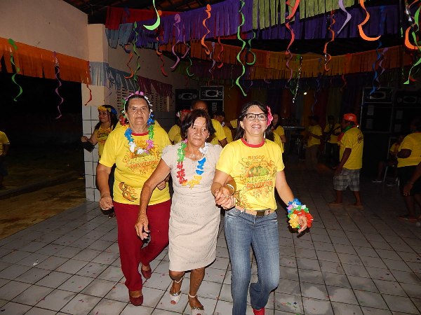 Social realiza Carnaval para os Idosos de Lagoinha - Imagem 28