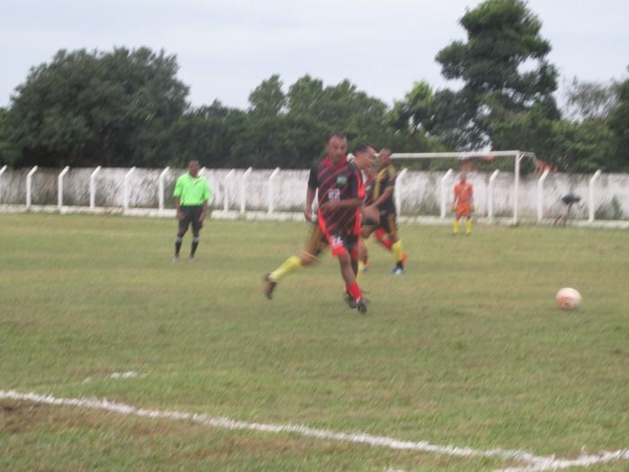 Demerval Lobão vence o time de Curralinhos na abertura do Campeonato dos quarentões em Agricolândia - Imagem 26
