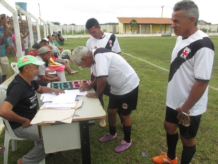 Vasco de Lagoinha se Classifica para a próxima Fase no Campeonato dos quarentões em Agricolândia - Imagem 9