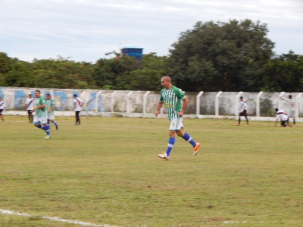 Quarentões de Lagoinha faz estréia com Vitoria  - Imagem 16