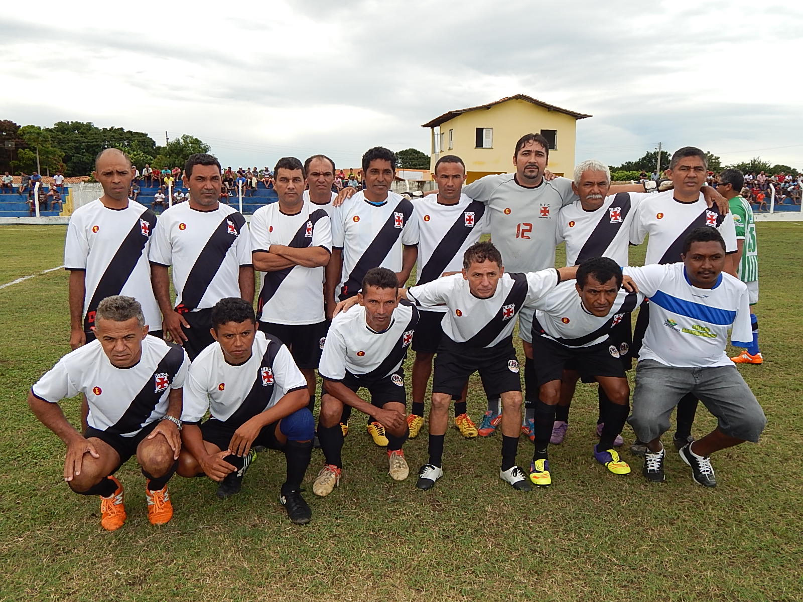Quarentões de Lagoinha faz estréia com Vitoria 