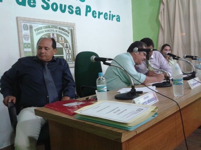 Câmara Municipal de Prata do Piauí realiza primeira Sessão Ordinária de 2015 - Imagem 6