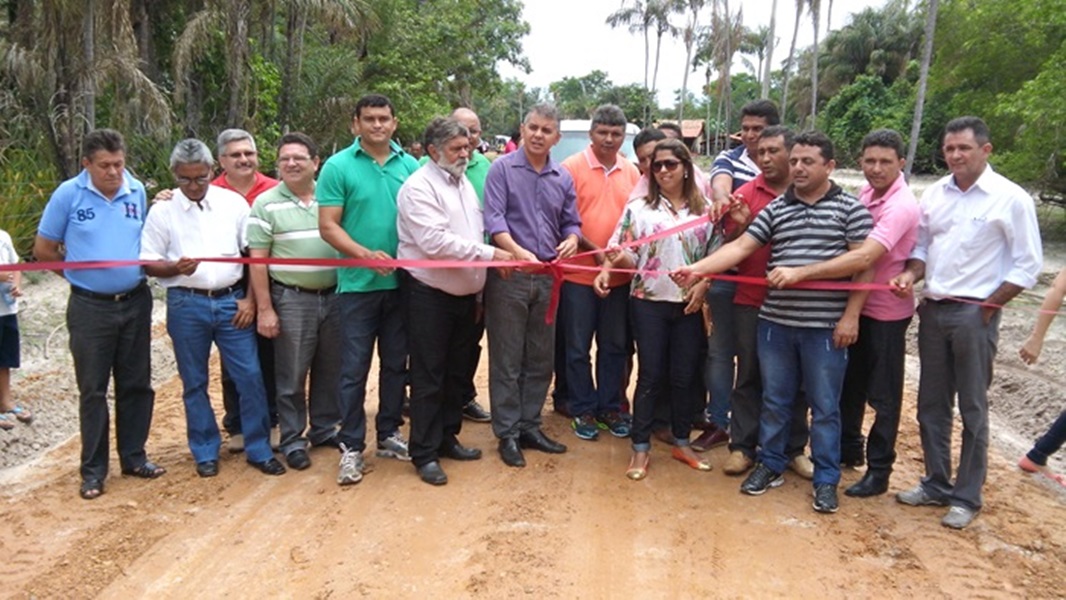 Prefeito Zé Henrique inaugura mais uma obra na zona rural na região do “Tucunzal”