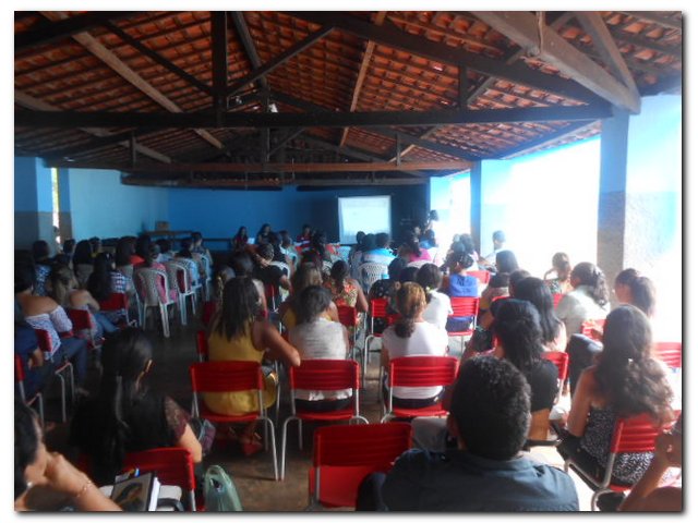 Secretária de Educação realizou um Encontro Pedagógico com os professores da rede municipal de ensino - Imagem 3