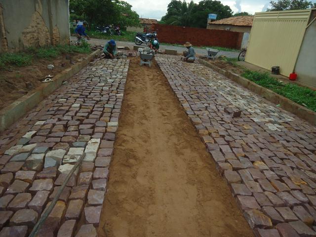 Prefeitura Começou o Calçamento de Ruas em Ipiranga - Imagem 9