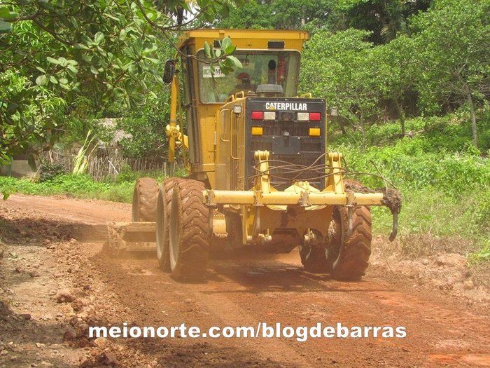 Prefeitura recupera mais estradas no interior do município - Imagem 7