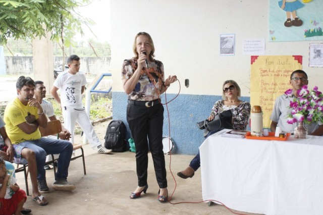 Prefeita reforça compromisso com educação na abertura do período letivo em Miguel Alves - Imagem 12