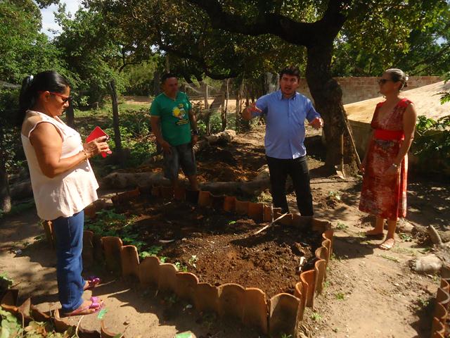 Vice-Prefeito Elvis Ramos visitou a Escola Municipal Liberato Vieira - Imagem 6