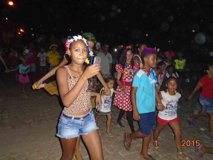 Crianças, adolescentes e idosos do SCFV caem na folia às vésperas do carnaval - Imagem 74