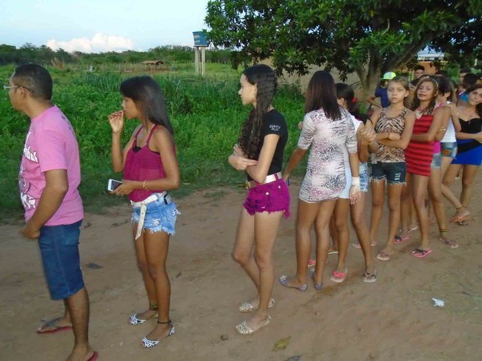 Crianças, adolescentes e idosos do SCFV caem na folia às vésperas do carnaval - Imagem 14