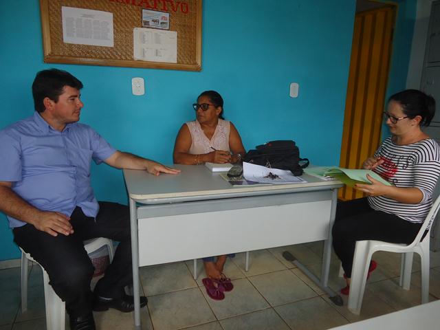 Vice-Prefeito Elvis Ramos visitou a Escola Municipal Liberato Vieira - Imagem 2