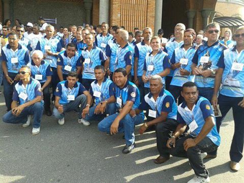 Cinquenta e cinco participantes do Grupo Terço dos Homens, de Corrente, viajam até a cidade de Aparecida - Imagem 1