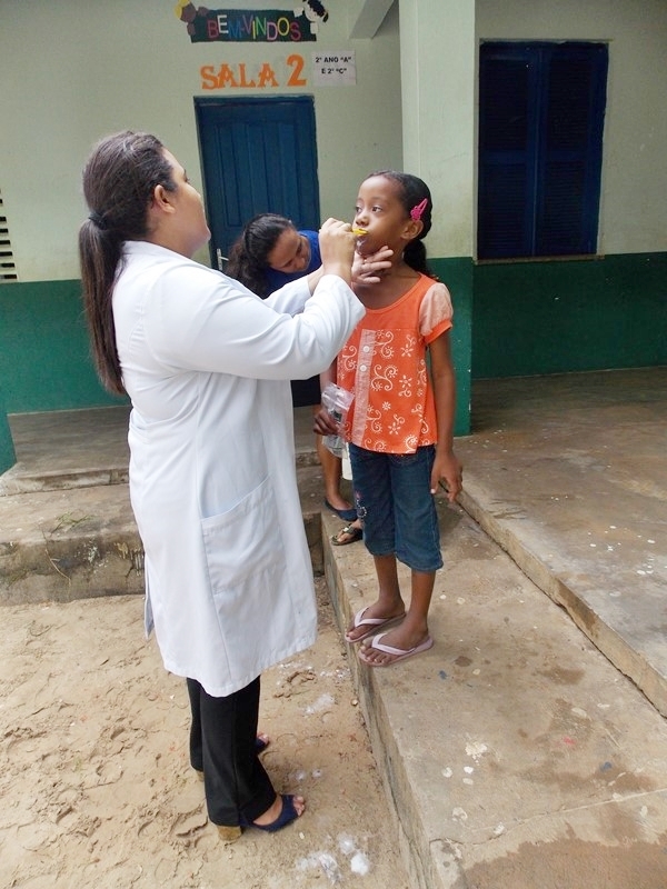 Secretaria de Saúde realiza escovação supervisionada nas Escolas Municipais - Imagem 14