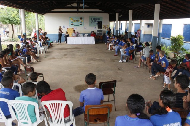 Prefeita reforça compromisso com educação na abertura do período letivo em Miguel Alves - Imagem 11