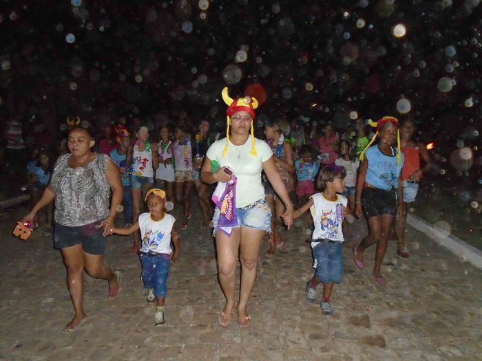 Crianças, adolescentes e idosos do SCFV caem na folia às vésperas do carnaval - Imagem 53