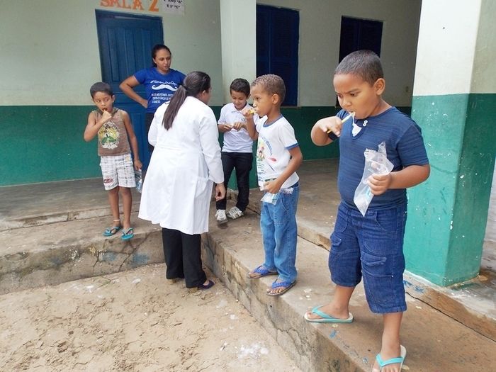 Secretaria de Saúde realiza escovação supervisionada nas Escolas Municipais - Imagem 20