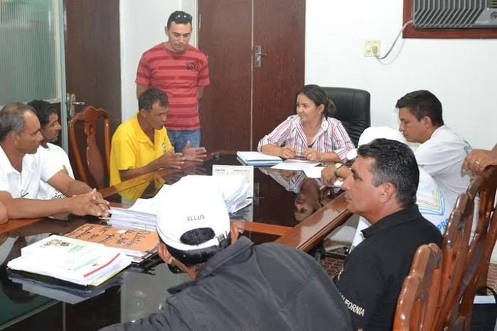 Prefeita encontra-se com assentados e recebe novas reivindicações - Imagem 1