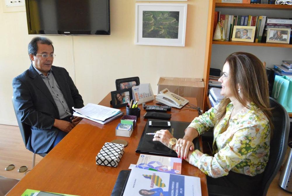 Prefeito Jonas solicita apoio da deputada Iracema para novos inestimentos