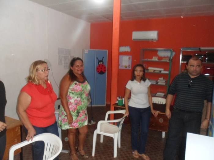 Prefeito entrega veículo para Conselho Tutelar de Valença do PI - Imagem 3