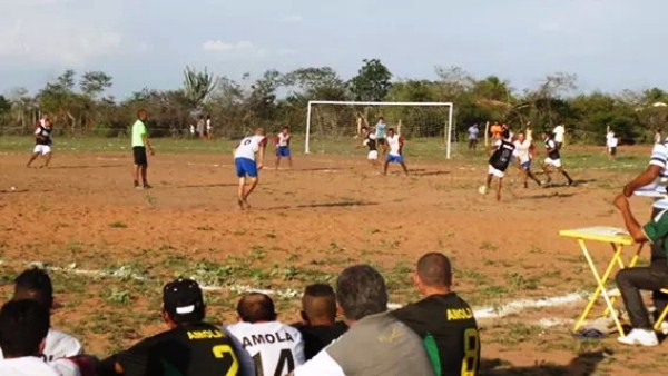 Jogos do final de semana com muitos gols no campeonato municipal de futebol de Santo Inácio  - Imagem 8
